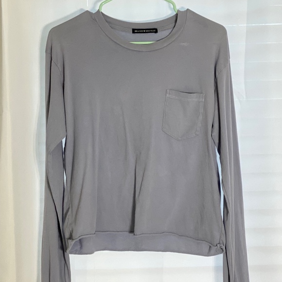 Brandy Melville pocket tee - Picture 1 of 3